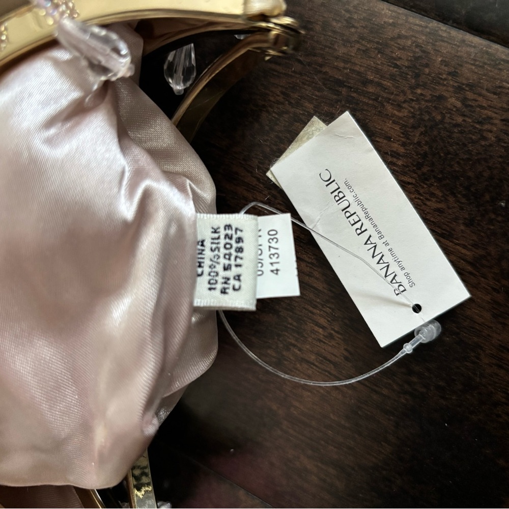 Banana Republic Elegant Pale Pink Beaded Silk Evening Bag - Picture 8 of 16